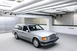 Mercedes 230 BREAK TE W134 2.3 132 ch - BVA ATTELAGE 290000 km