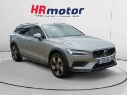 Volvo V60 Cross Country B4 Core AWD Aut.