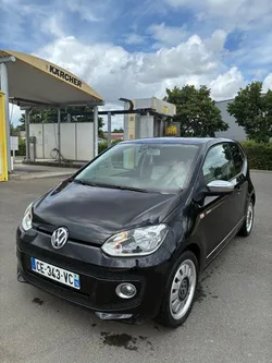 VOLKSWAGEN UP 1.0 i 12v 75cv édition black