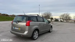Peugeot 5008 1.6 HDi Executive JLL17