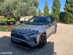 Toyota RAV4 2.5 HDF Square Collection