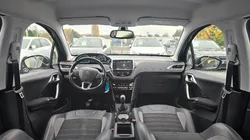 Peugeot 2008 1.2 thp 110 chv allure