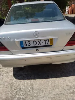 Mercedes-Benz A 220 carro