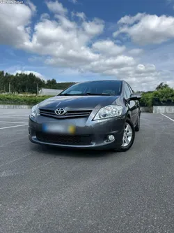 Toyota Auris 1.4 D-4D Active