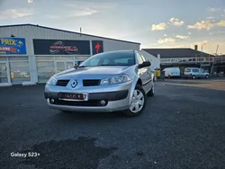 Renault mégane classique 1.6 16 v 110 cv authentique climatisé première main faible kms