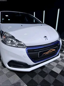 Peugeot 208 1.0 vti like Ar condicionado