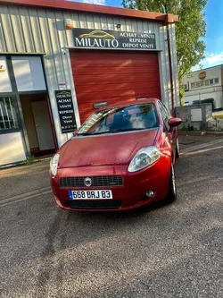 Fiat grande punto 1.4 95cv - 1ere main