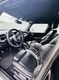 MINI Cooper Coopere d