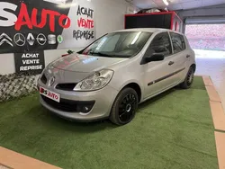 📍 Renault CLIO III 1.2i 75cv Pack Confort 5 PORTE CTOK/REVISEE