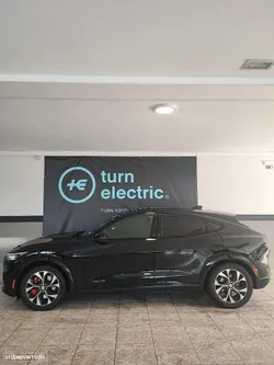 Ford Mustang Mach-E 75.7 kWh Premium AWD