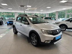 DACIA Sandero Stepway TCe 90