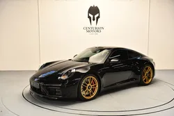 Porsche 911 992 carrera 4 gts