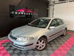 Renault LAGUNA 1.6 i 16V 110 ch