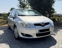Toyota Auris 1.4D4D um dono Nacional revisões na marca