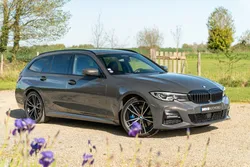 BMW Série 3 G21 330i Touring M-Sport - Toit pano / Feux Laser / Individual
