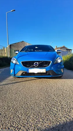 Volvo V40 D2