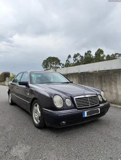 Mercedes-Benz E 250 Turbo Avantgard (nacional)