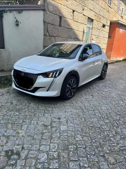 Peugeot 208 GT