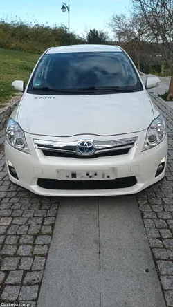 Toyota Auris Hibrido a gasolina
