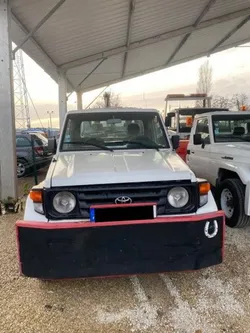 Toyota LAND CRUISER LAND CRUISER J70 - 1985