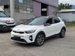 KIA STONIC 1.0 T-GDi 120 ch Launch Edition