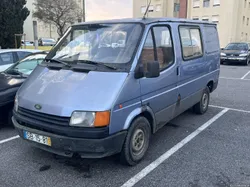 Ford Transit 7 lugares 2.5