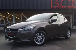 Mazda 2 1.5 90 essence, boite auto, régul, clim, radars, suivi Mazda complet...
