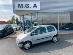 RENAULT Twingo 75 chevaux | Climatisation | Vitres électriques | Roue de secours | Radio CD