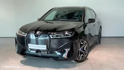BMW iX xDrive 50 Pack Desportivo