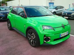 R5 techno e-tech 120 cv 40 kwh bva