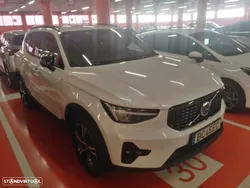Volvo XC 40 1.5 T2 Plus Dark Auto