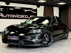 Porsche TAYCAN SPORT TURISMO 598CV GTS / LIFT / PACK CARBONE / SUSPENSION PILOTÉE (LAURENT AUTO)