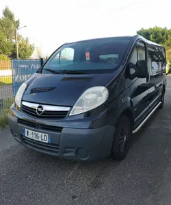 Opel vivaro 2.0 cdti 115 ch l2 h1 automatique 118000 km ( idem renault trafic , nissan primastar ...)