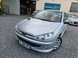 Peugeot 206 1.4i - 75ch - 5cv - Trendy 5p * SONNERIE JBL * PARFAIT ETAT * REVISE * GARANTIE 12 MOIS