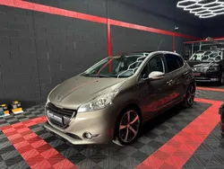 PEUGEOT 208 1.6 HDI 115ch FELINE / 1ere main