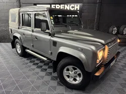 Land Rover Defender 110 Pick Up / Crew Cab Td4 - 1ère main - Attelage - Sièges Chauffants - Historique Complet