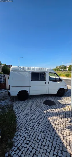 Ford Transit 2.5 7 lugares