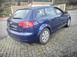 Audi A3 Sportback 1.6 TDI 105cv Attraction c/ Garantia