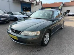 Opel Vectra 1.8 115 COMFORT