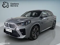BMW iX2 eDrive20 Pack Desportivo M