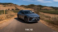 Lexus  Lexus RZ 450e Luxury Pack