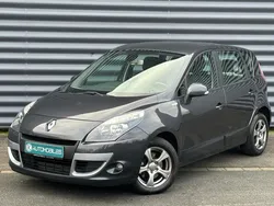 RENAULT SCENIC 1.5 DCI 110CH / 140500Km / ÉDITION TOM TOM / STAR&STOP / BVM6 / GPS / BLUETOOTH / RÉGULATEUR DE VITESSE / RADAR DE RECUL / SIÈGES CHAUFFANTS *GARANTIE 3 MOIS