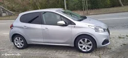 Peugeot 208 PureTech 82 Style
