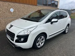 PEUGEOT 3008 1.6 HDi 16V 112ch Allure