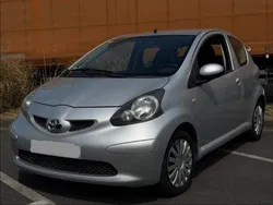 TOYOTA AYGO 1.0 VVTi Boite Automatique / Climatisation / Pack électrique