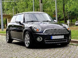 MINI Cooper 1.6 D Teto Panorâmico