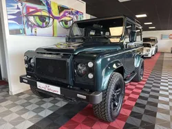 Land Rover Defender 90 V8 6places - restauration totale + préparation Invicta Etat neuf
