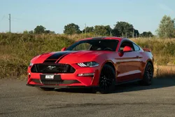Ford Mustang GT V8 450 ch - Phase 2 - intérieur carbone
