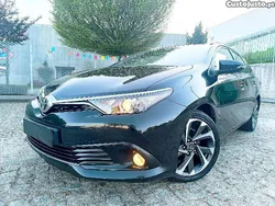 Toyota Auris 1.4 D-4D SPORTS NACIONAL( MUITO ESTIMADA)2016
