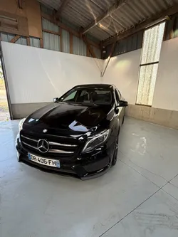 MERCEDES-BENZ GLA 200 – 2015 – 235 069 km